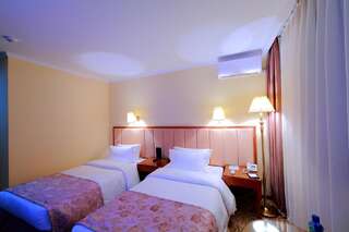 Курортные отели Jannat Resort Alamedin Двухместный номер с 1 кроватью или 2 отдельными кроватями-3